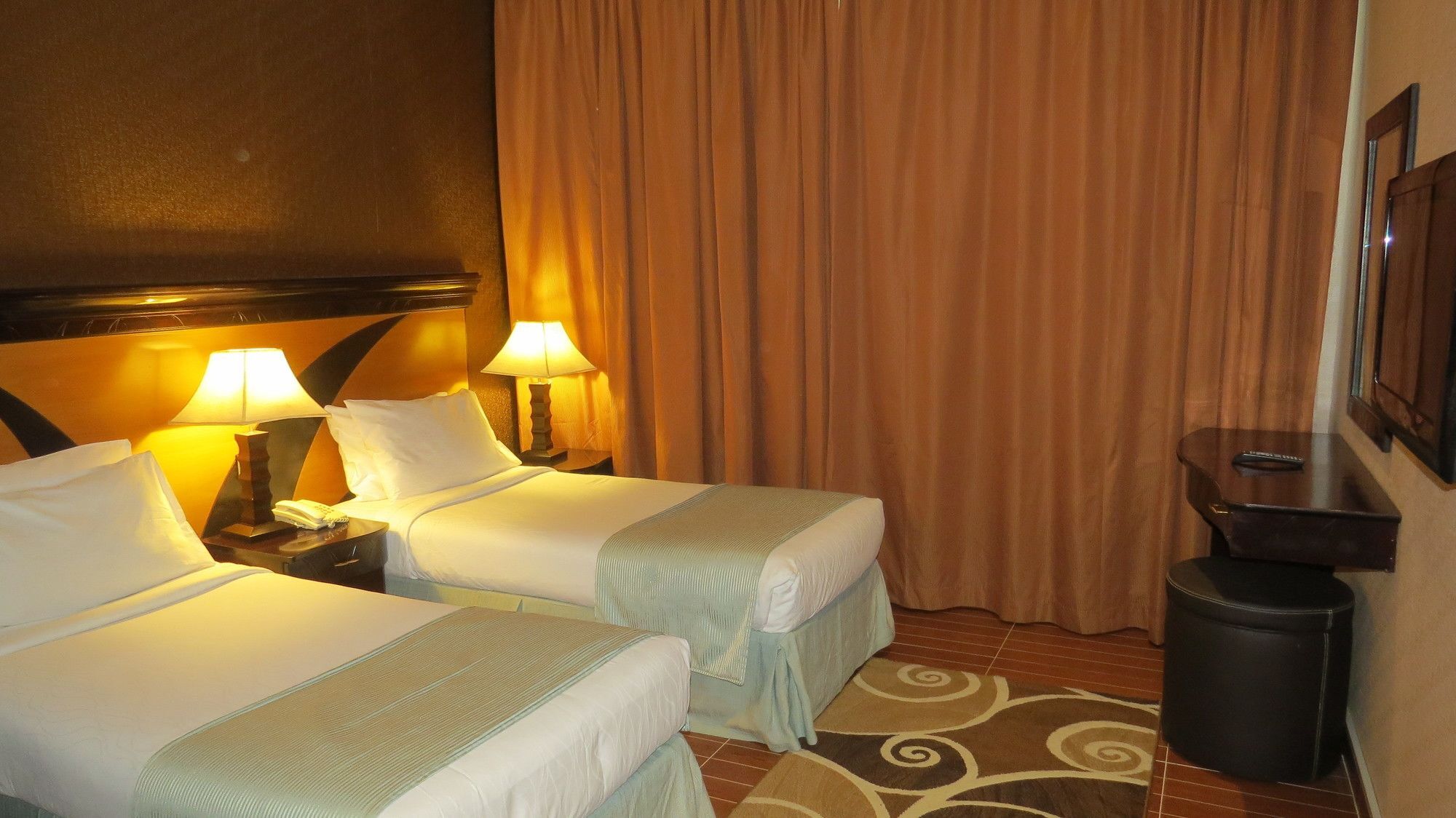 Al Jawhara Hotel Apartments Dubai Esterno foto