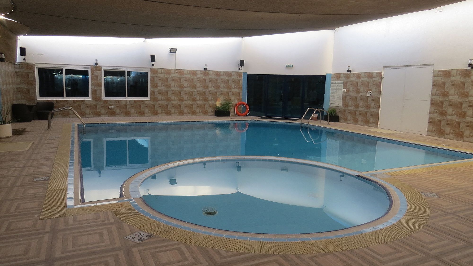 Al Jawhara Hotel Apartments Dubai Esterno foto